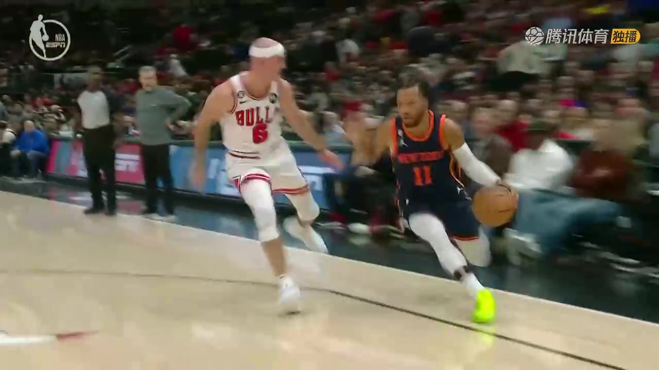 秀??！布倫森腳踝終結(jié)將卡魯索晃倒坐地！再三分殺死比賽（布倫森集錦）