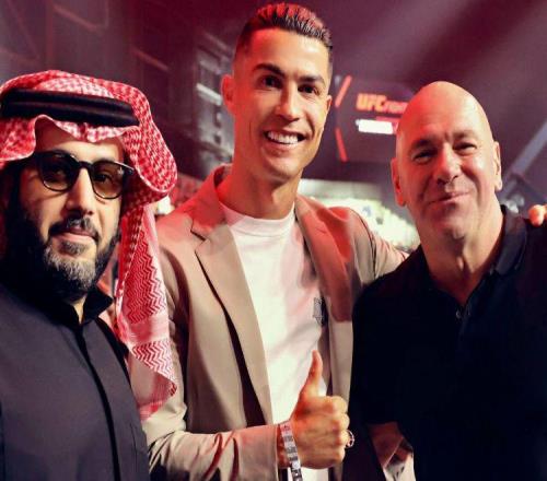 曼聯(lián)新收購傳聞真相揭秘，曝阿聯(lián)酋財團考慮報價！格雷澤估值52億